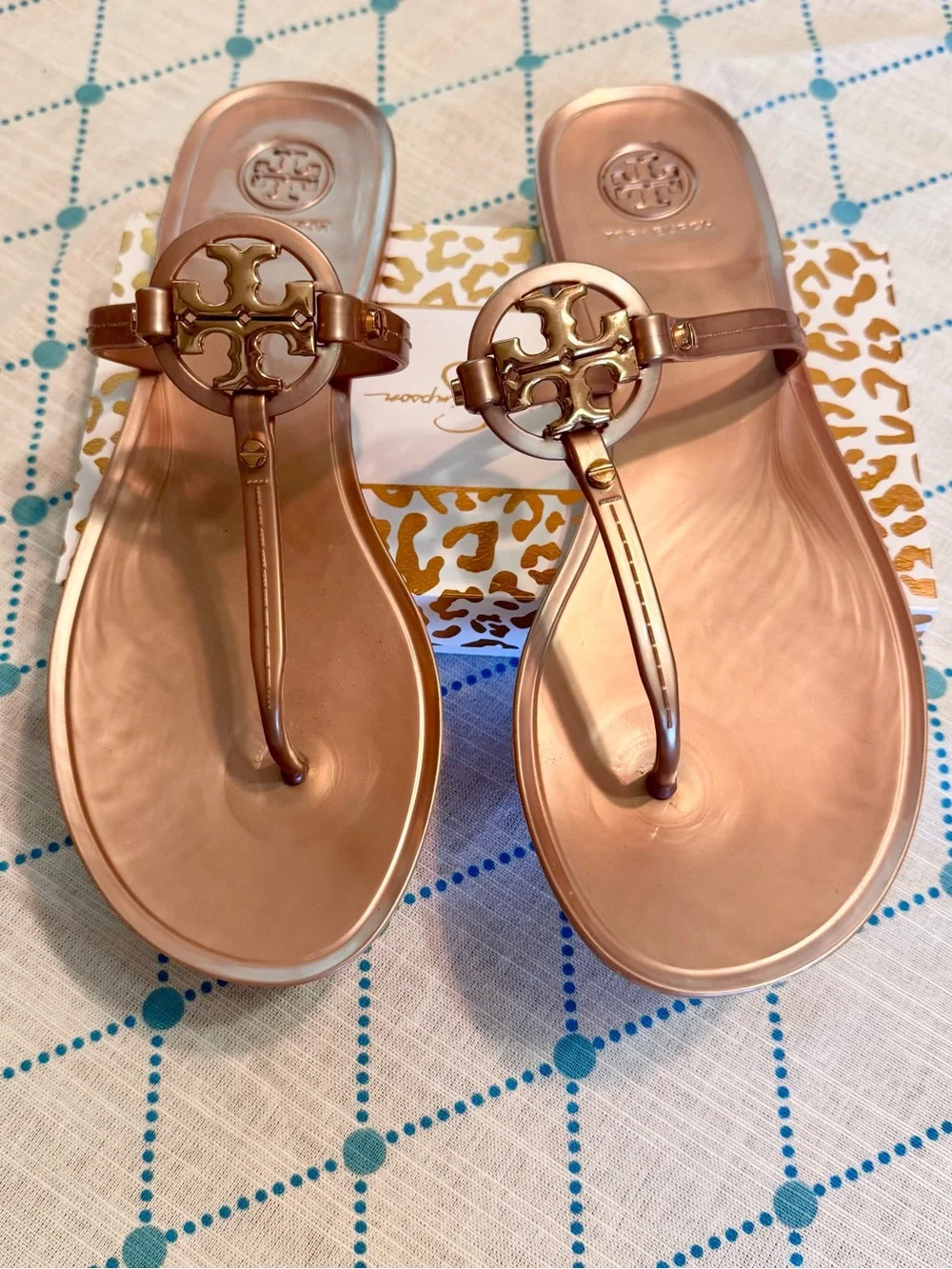 Tory Burch Miller Rose Gold Thong Sandals size 8 beautiful style